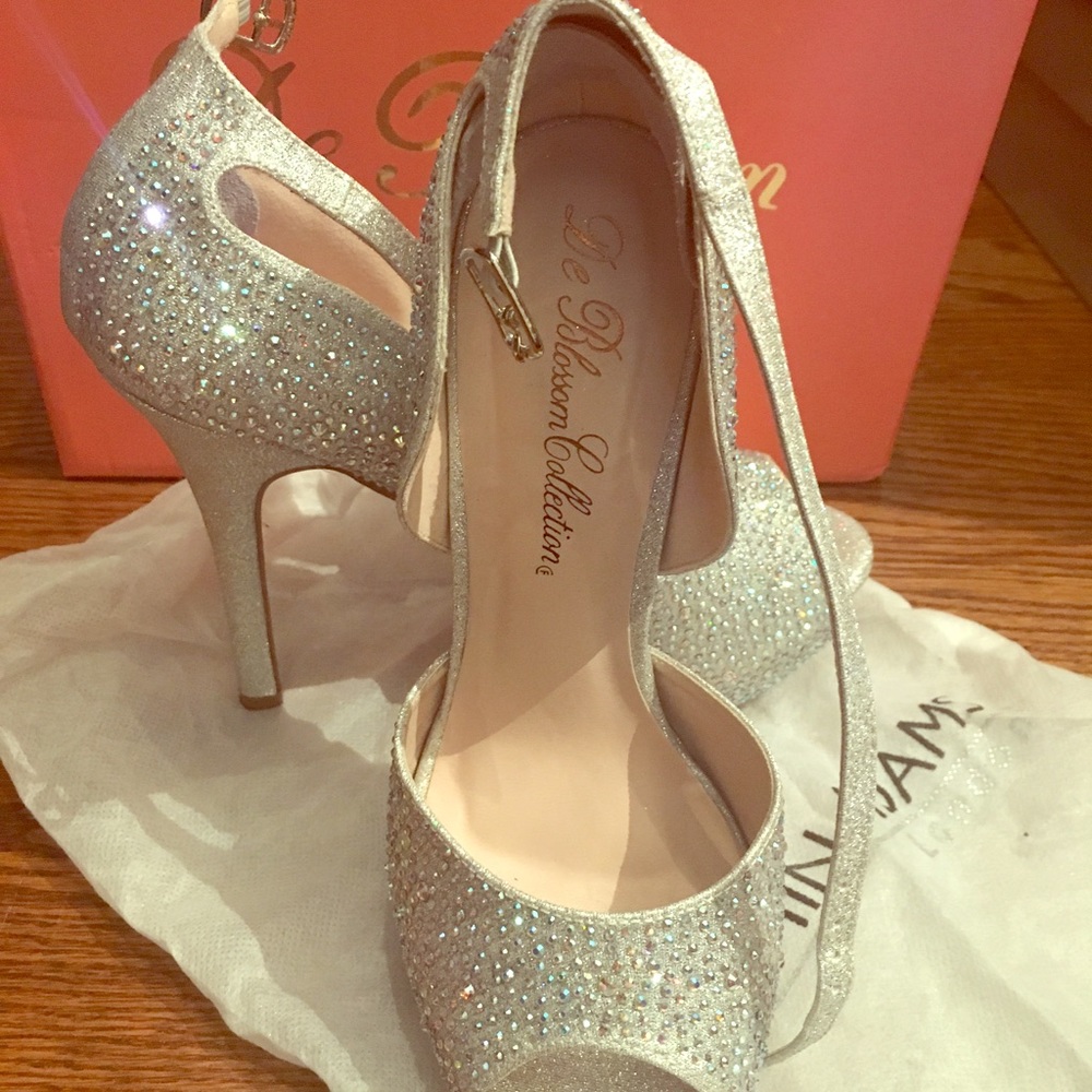 De Blossom Collection Shoes size 6